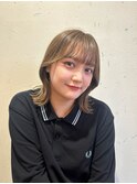 ベージュカラー×顎下ボブ