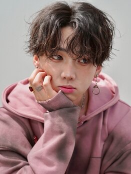 ナムジュ 大阪梅田(Namju)の写真/【梅田各線駅近】実力派スタイリスト勢揃い!じっくりと相談しながら今までにない自分史上最高のヘアへ!!