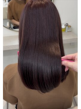 アーバン(URBAN.) 【髪質改善！ストレート】KANAKO