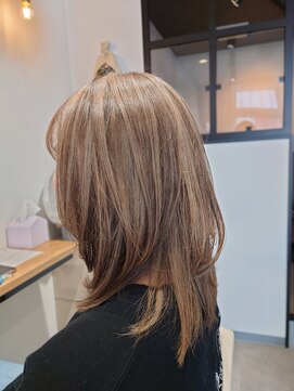 ムク(muku.) 透明感ミルクティーベージュローライト