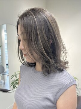 hair salon Heir【4月19日NEW OPEN(予定)】 40代50代に人気の上品白髪ぼかしミディアムスタイル