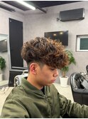 スパイキーショート　フェード　スペインカール　ルーズパーマ