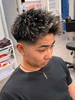 ルースト 心斎橋店(ROOST) 刈り上げセンターパート/波巻きツイストスパイラル/心斎橋