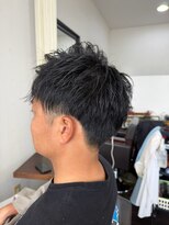 アーク シエル(Ark Ciel)&nbsp;ツーブロックマッシュ刈り上げ黒髪韓国系束感ショートメンズヘア