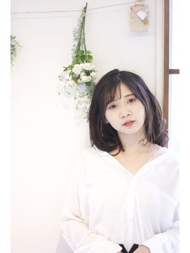 ヘアールーム アーチェ(arche) 透明感と涼しさのシフォンブランジュカラーの可愛いスタイル