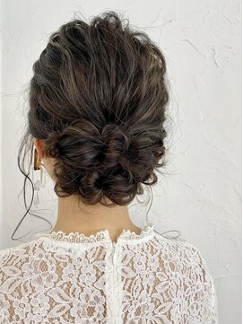 キーゴ 博多(KY-GO.) パーティーアレンジ×シニヨン