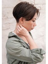 カライング(ing) 大人可愛い20代30代40代黒髪前下がりひし形小顔ボブ丸みショート