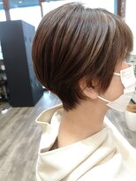 フラッグヘア 新宮店(Flag HAIR)&nbsp;白髪ぼかしハイライト☆くびれショート