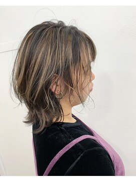 トロニー(TLONY) ベージュハイライトカラー/ウルフスタイル　stylist/miaki