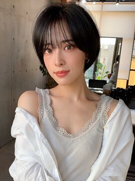 ザシー オモテサンドウ(The C) 30代40代50代◎大人ナチュラルレイヤーショートボブ　表参道