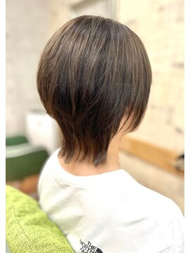 ベルナ(BELUNA) BELUNA ミディー.ウルフスタイル☆