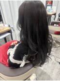 ダークカラーの柔らかスタイル