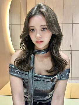 グロー オオミヤ アネックス 大宮(GLROW OMIYA ANNEX) ミディアムレイヤー  ブリーチなしダブル くびれ巻き