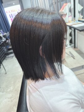 ミニムトータルビューティープロデュース(MINIM total beauty produce) カラー