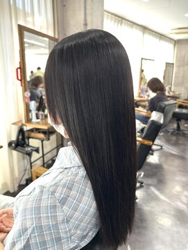 トゥーミー(to mee) 【縮毛矯正】乾かすだけのサラサラストレート【小松】