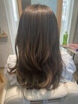 シー 浜松大平台店(She)&nbsp;白髪ぼかしハイライト、明るい白髪染め カラー 30代、40代、50代