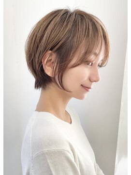 ミチオ ノザワ ヘアサロン ギンザ(Michio Nozawa HAIR SALON Ginza) 耳掛けショート×抜け感くびれヘア【瀧上丈司】