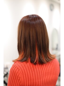 エマ(Emma) 可愛いインナーカラー・レッドオレンジ