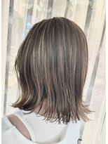 トリート 海浜幕張店(TREAT)&nbsp;切りっぱなしボブ×コントラストハイライト