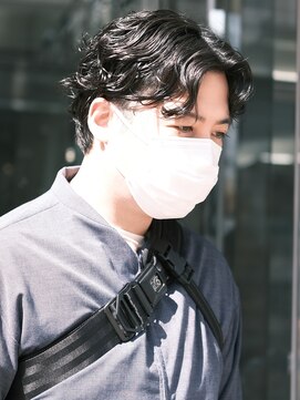 デフ(def) メンズ ウェットな質感に仕上げるスパイラルパーマ