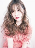 斜めバンググレージュカラーシルキーベージュクエンチ濡れ髪韓国