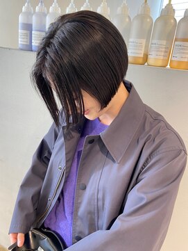 シテン(SITEN) 前下がりのボブ/ブルーブラック