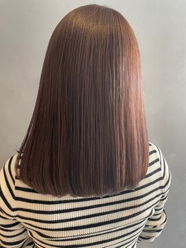 エスケープ トゥ ボナ(ESCAPE to bona.) 艶カラーセミロングヘア