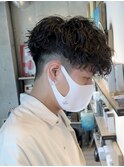 波巻きスパイラルパーマツーブロックツイストパーマメンズヘア