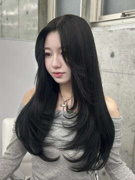 エヌアイ オモテサンドウ(ni omotesando) ワンホン風ザクザクレイヤーカット♪ ワンカール 顔周りカット