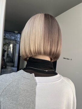 インチェルシー(in chelsea) ホワイトグレージュ/ミニウルフ/デジタルパーマチェリーブラウン