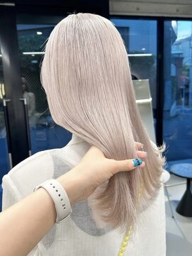 ソル バロール 表参道(SOL .valor) ペールピンクブロンドシルバーホワイトベージュ顔周りレイヤー