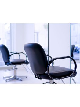 スタイリストがカウンセリングから仕上げまでしっかりと担当させて頂きますので安心してお任せください☆