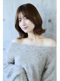 ミニウルフホワイトグレージュレイヤーカット大人ショート美髪