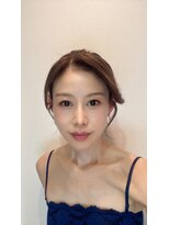 アガール&nbsp;黄金比メイク&アップヘアアレンジ