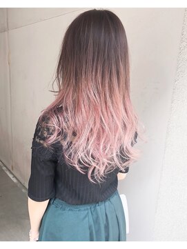 ヘアーアンドアトリエ マール(Hair&Atelier Marl) 【Marl】ホワイトピンクのハイライトグラデーションカラー♪