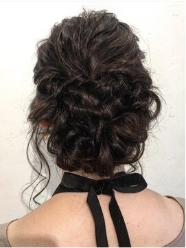 ユイマール(yuimarl) 編み込みアレンジ