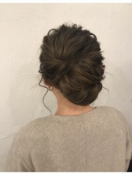 ファム(fam) 大人っぽアップヘア