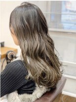 ルーム(Luum)&nbsp;グラデーション　x　オリーブグレージュ