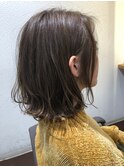 耳かけミディボブ