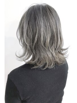 アドレ(ADORER) グレージュハイライトカラー◎