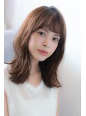 【elfo】フォギーべジュで艶と透明感UP!!おすすめミディアム