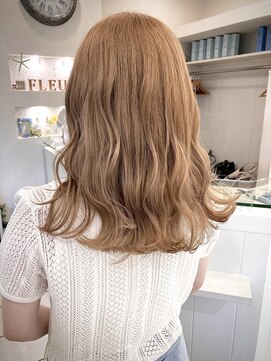 エクリフルール(equri fleur) 【ケアブリーチ使用】シアーベージュ