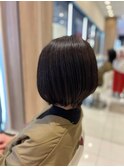 大人前下がりショートボブ