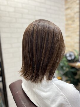 アトリエナガノ(atelier nagano) ショートボブ/ニュアンスカラー/センターパート/ブルージュ