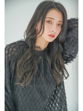 リトル エスタ 大名(little×esta) 韓国風黒髪ゆるウェーブ