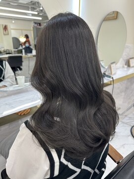 シェノン サントル(CHAINON CENTRE) ダークアッシュ/シアーカラー/セミディ/[梅田/大阪]