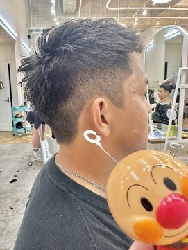 ロミーオム 本厚木(ROMMY. Homme) 刈り上げ短髪アップバングショートビジネスメンズヘア