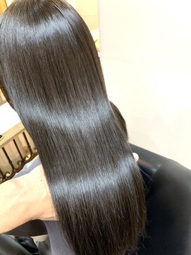 アイヴィ 表参道(IVY) ツヤツヤトリートメントカラー　シアーベージュ　水越