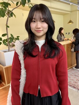 ロジェ(loje) ウェーブミディアム/レイヤーカット/ブラウンカラー