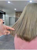 ハイトーン　オリーブアッシュ　ダブルカラー　ガルボヘアー桟橋